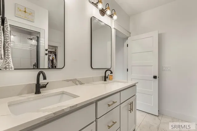 $699,000 | 6482 East Crown Crescent, Ammon, ID 83406