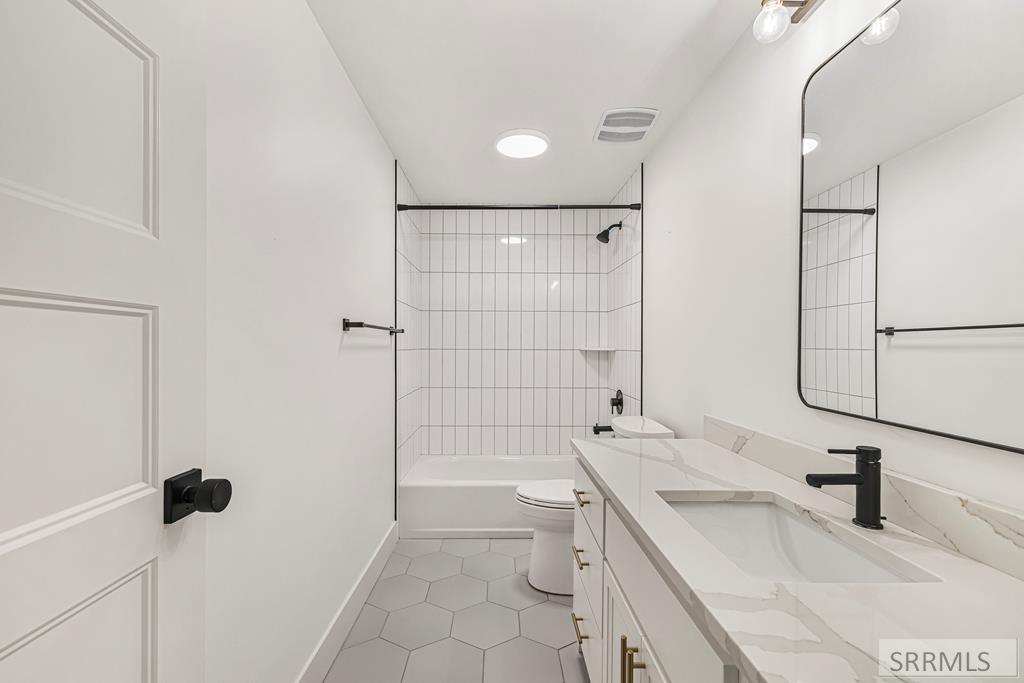 6482 East Crown Crescent Ammon, ID 83406 - Photo 39 of 61