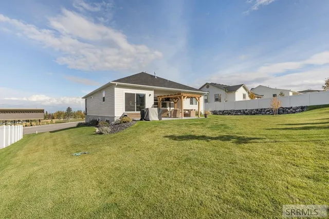 $699,000 | 6482 East Crown Crescent, Ammon, ID 83406