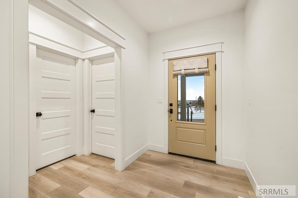 6482 East Crown Crescent Ammon, ID 83406 - Photo 6 of 61