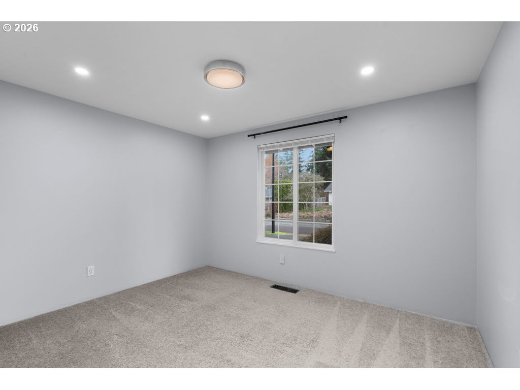 12170 Southwest Spring Court Portland, OR 97225 - Photo 22 of 37 Gallery Image 22