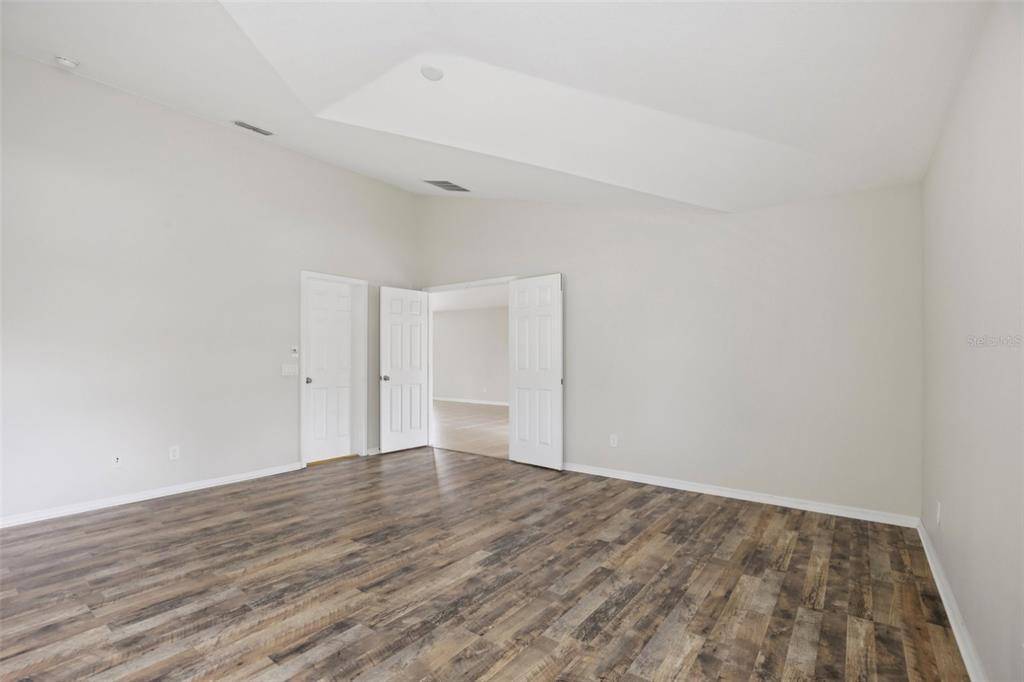 106 Star Shell Drive Apollo Beach, FL 33572 - Photo 24 of 33 a view of an empty room