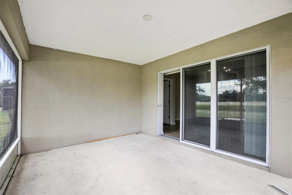 106 Star Shell Drive Apollo Beach, FL 33572 - Photo 28 of 33 a view of an empty room and window