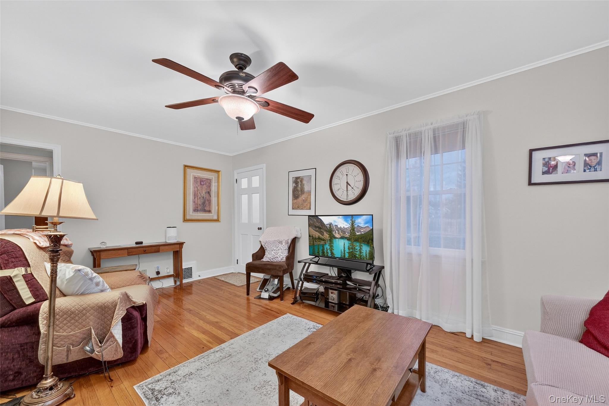 14 Ruppert Road Poughkeepsie, NY 12603 - Photo 9 of 35 a living room with furniture