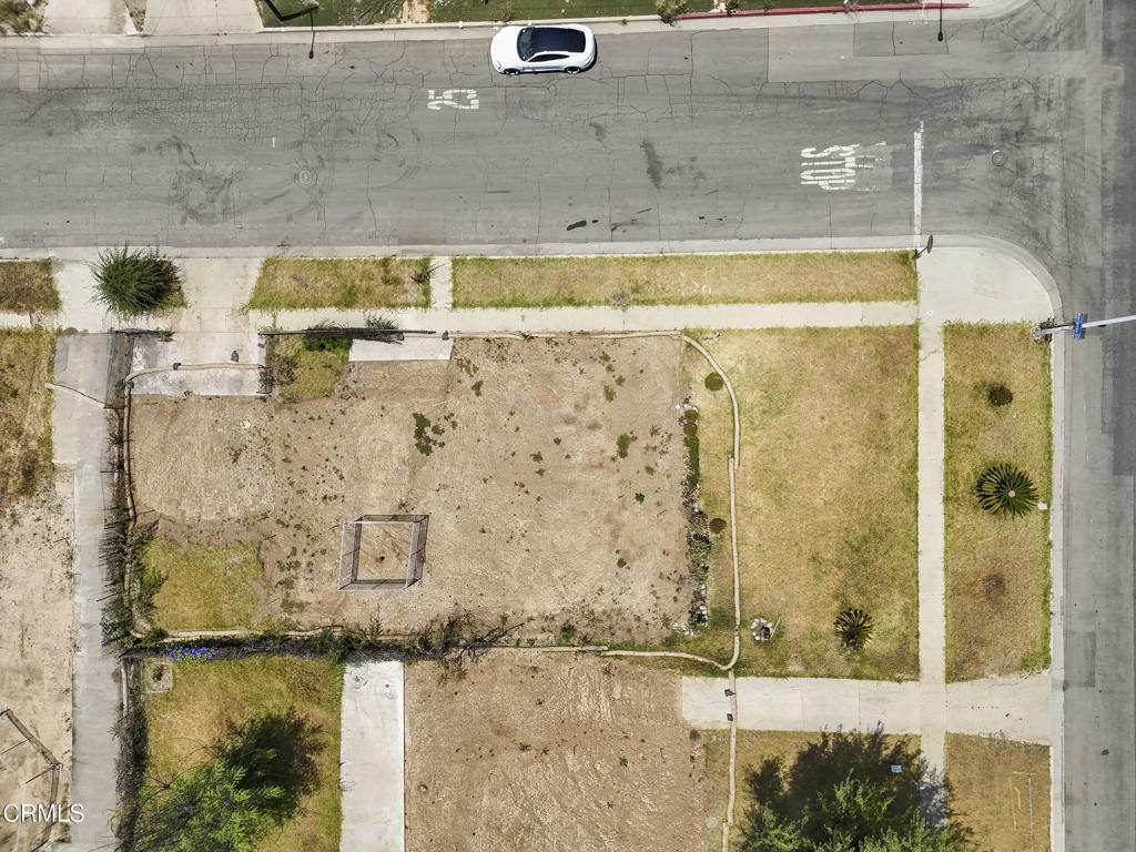 2716 McNally Avenue Altadena, CA 91001 - Photo 4 of 7 07