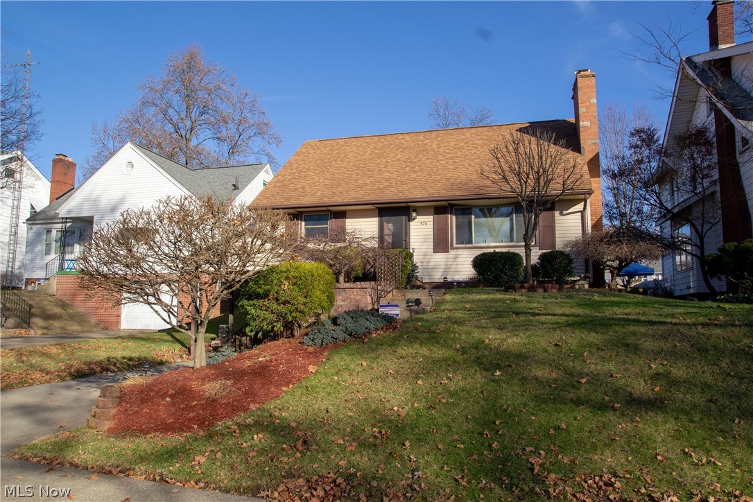 926 Ridge Road Northwest Canton, OH 44703 - Photo 2 of 35 Gallery Image 2