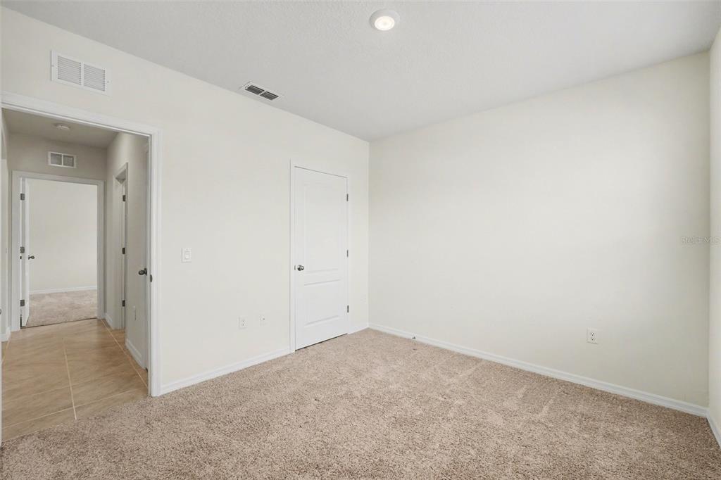 2795 Grandbury Grove Road Lakeland, FL 33811 - Photo 29 of 35