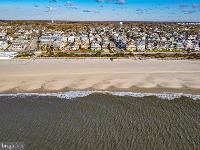 $650,000 | 819 Beach Avenue, Unit 3B, Cape May, NJ 08204