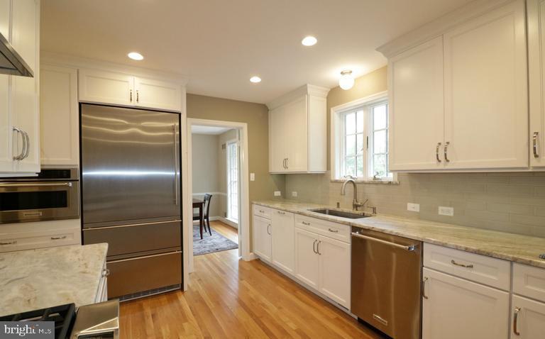 9204 Cedar Way Bethesda, MD 20814 - Photo 2 of 30