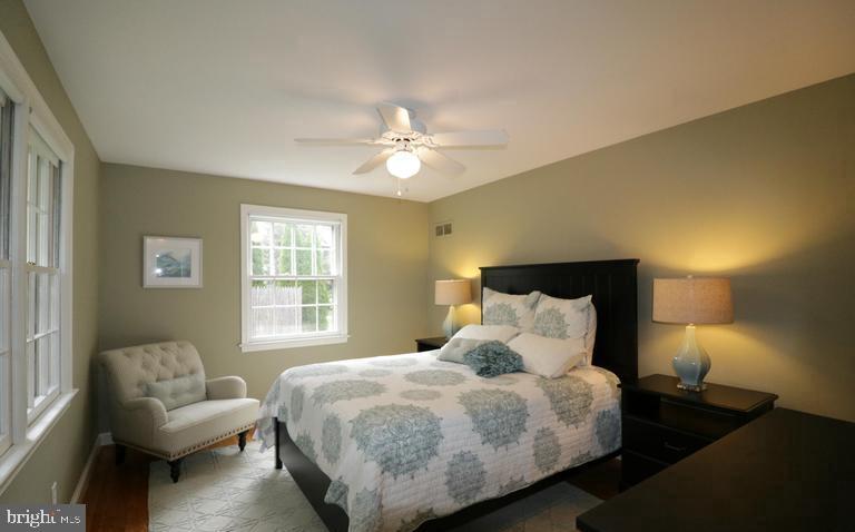 9204 Cedar Way Bethesda, MD 20814 - Photo 14 of 30