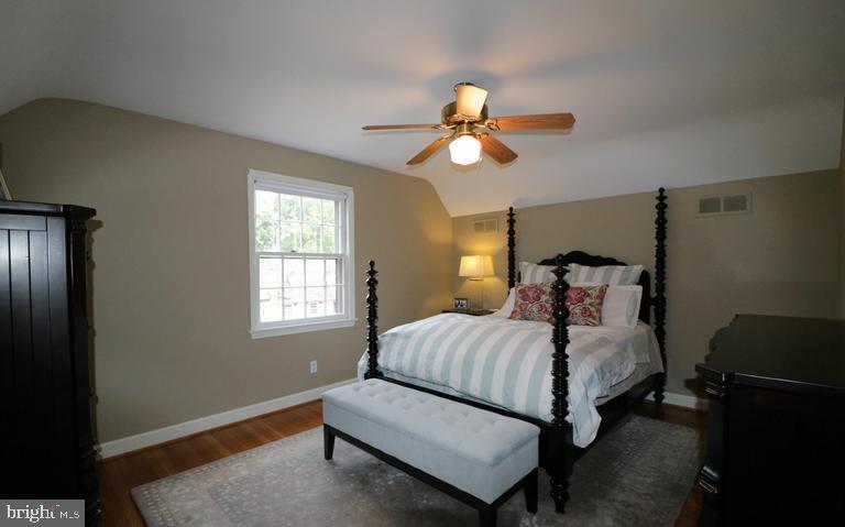 9204 Cedar Way Bethesda, MD 20814 - Photo 23 of 30