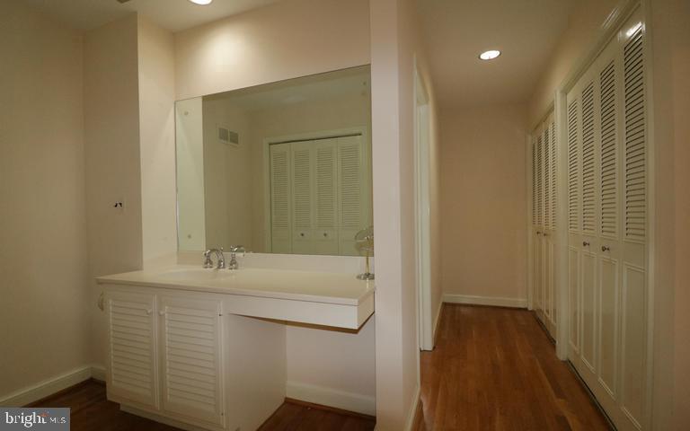 9204 Cedar Way Bethesda, MD 20814 - Photo 27 of 30