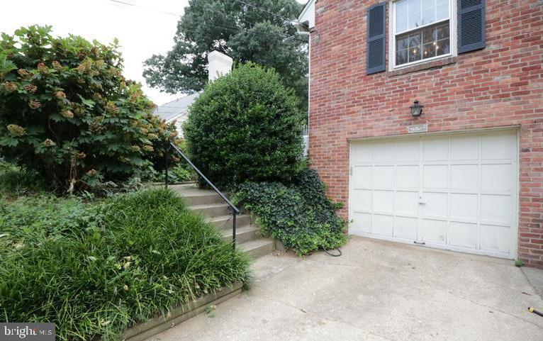 9204 Cedar Way Bethesda, MD 20814 - Photo 6 of 30