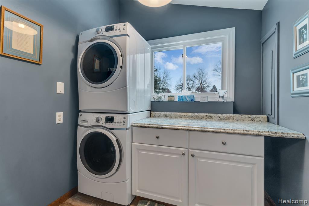 2379 Grove Park Road Fenton, MI 48430 - Photo 15 of 56