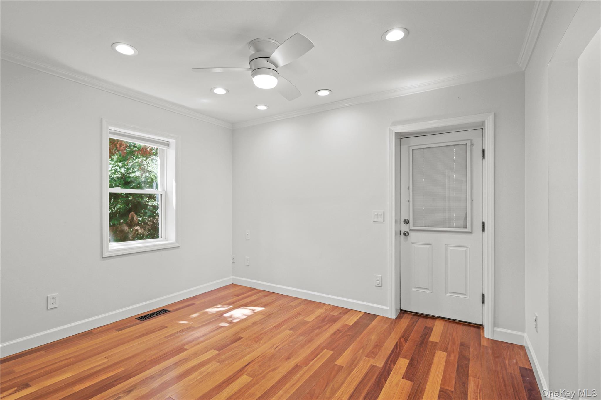 75 Kensington Road Bronxville, NY 10708 - Photo 15 of 25 Primary Bedroom with door out to yard