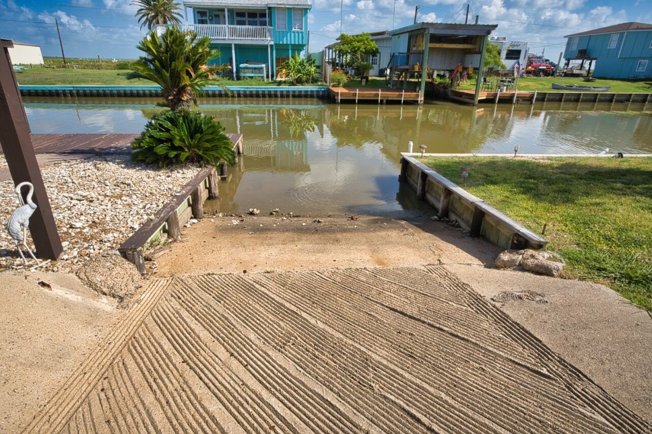 763 Gulfview North Sargent, TX 77414 - Photo 33 of 38 Private Boat Ramp