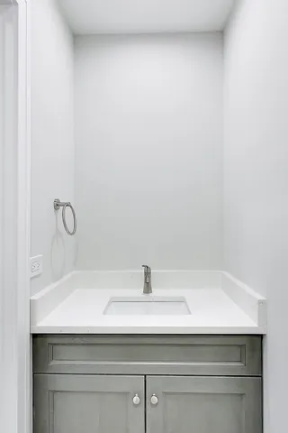 $569,999 | 1137 Fieldstone Lane, Bartlett, IL 60103