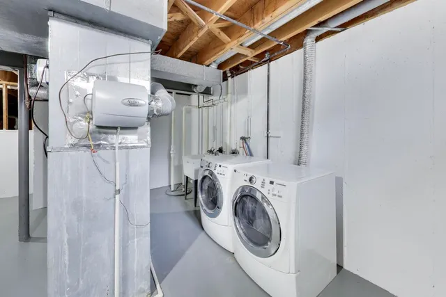 $569,999 | 1137 Fieldstone Lane, Bartlett, IL 60103