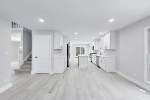 $569,999 | 1137 Fieldstone Lane, Bartlett, IL 60103