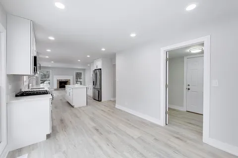 $569,999 | 1137 Fieldstone Lane, Bartlett, IL 60103