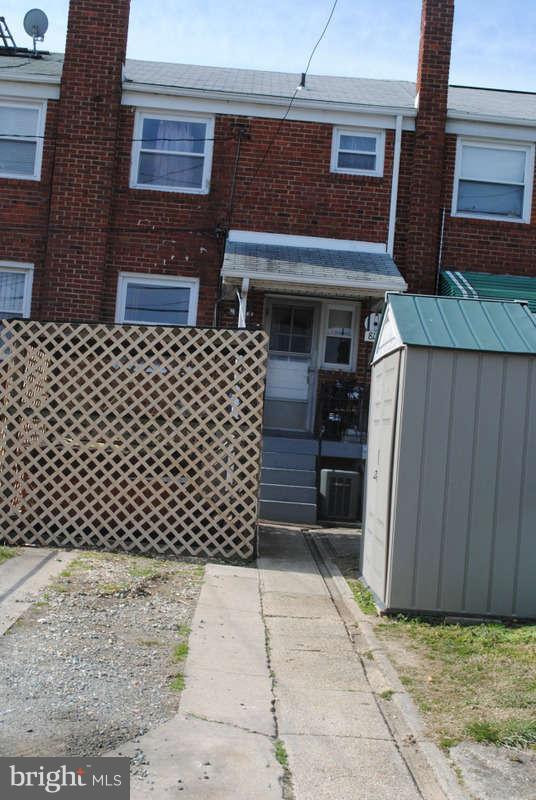 8174 Kavanagh Road Baltimore, MD 21222 - Photo 18 of 19 a front view of a house