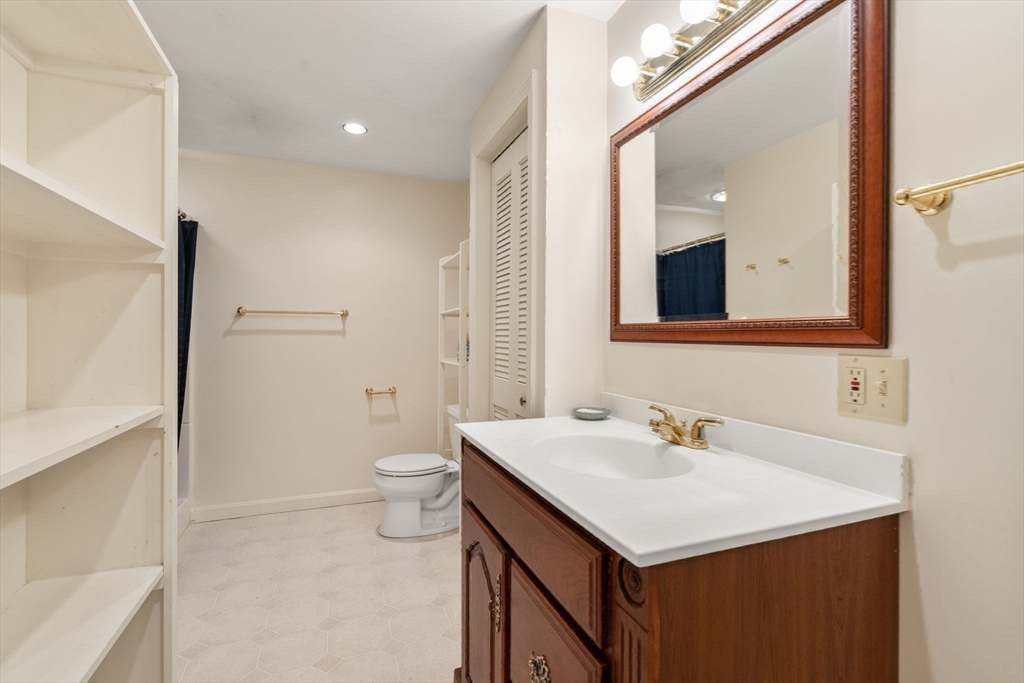 38 Upwey Road Wellesley, MA 02481 - Photo 32 of 40