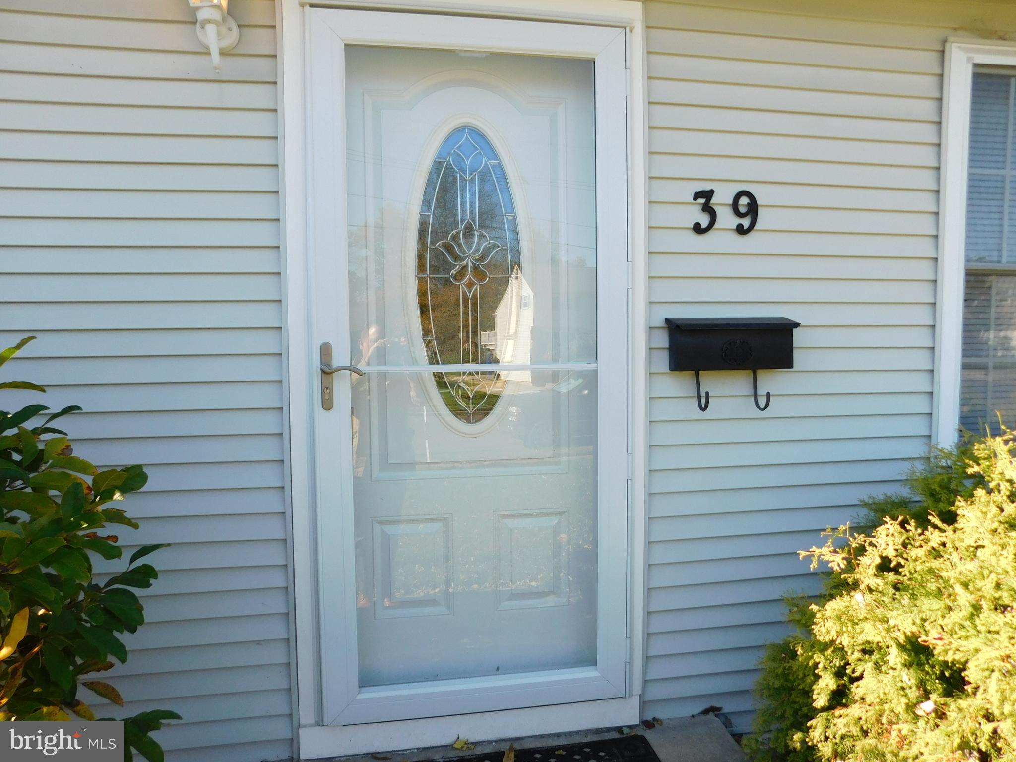 39 Briarcliff Road Marlton, NJ 08053 - Photo 4 of 29 Gallery Image 4