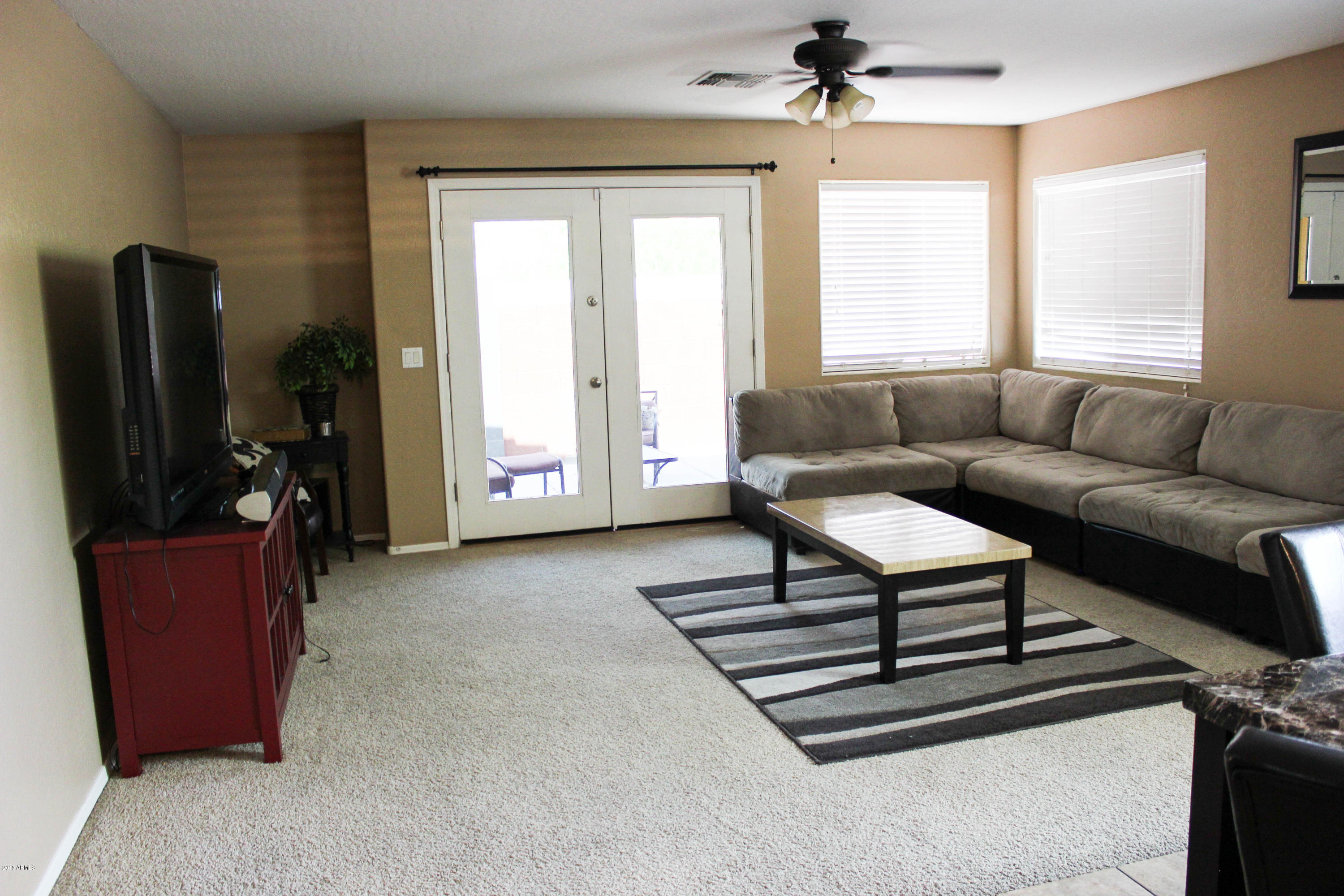 3710 West Carson Road Phoenix, AZ 85041 - Photo 8 of 13 IMG_8193