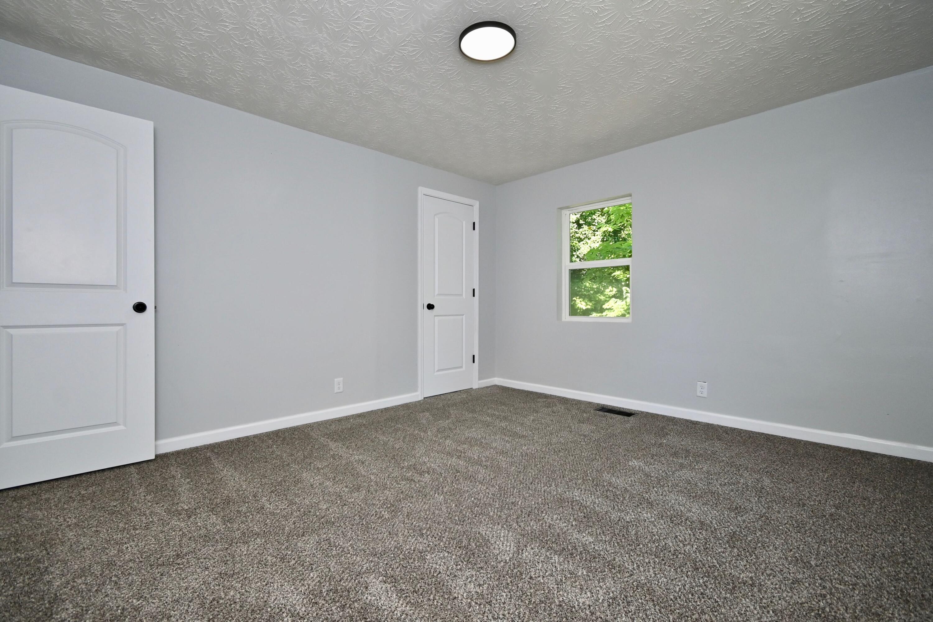 484 Walnut Road Covington, KY 41015 - Photo 8 of 25