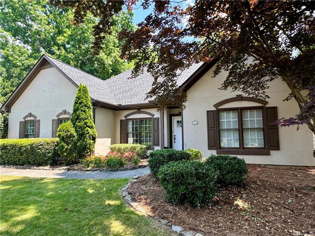 1565 Victoria Walk Cumming, GA 30041 - Photo 2 of 32