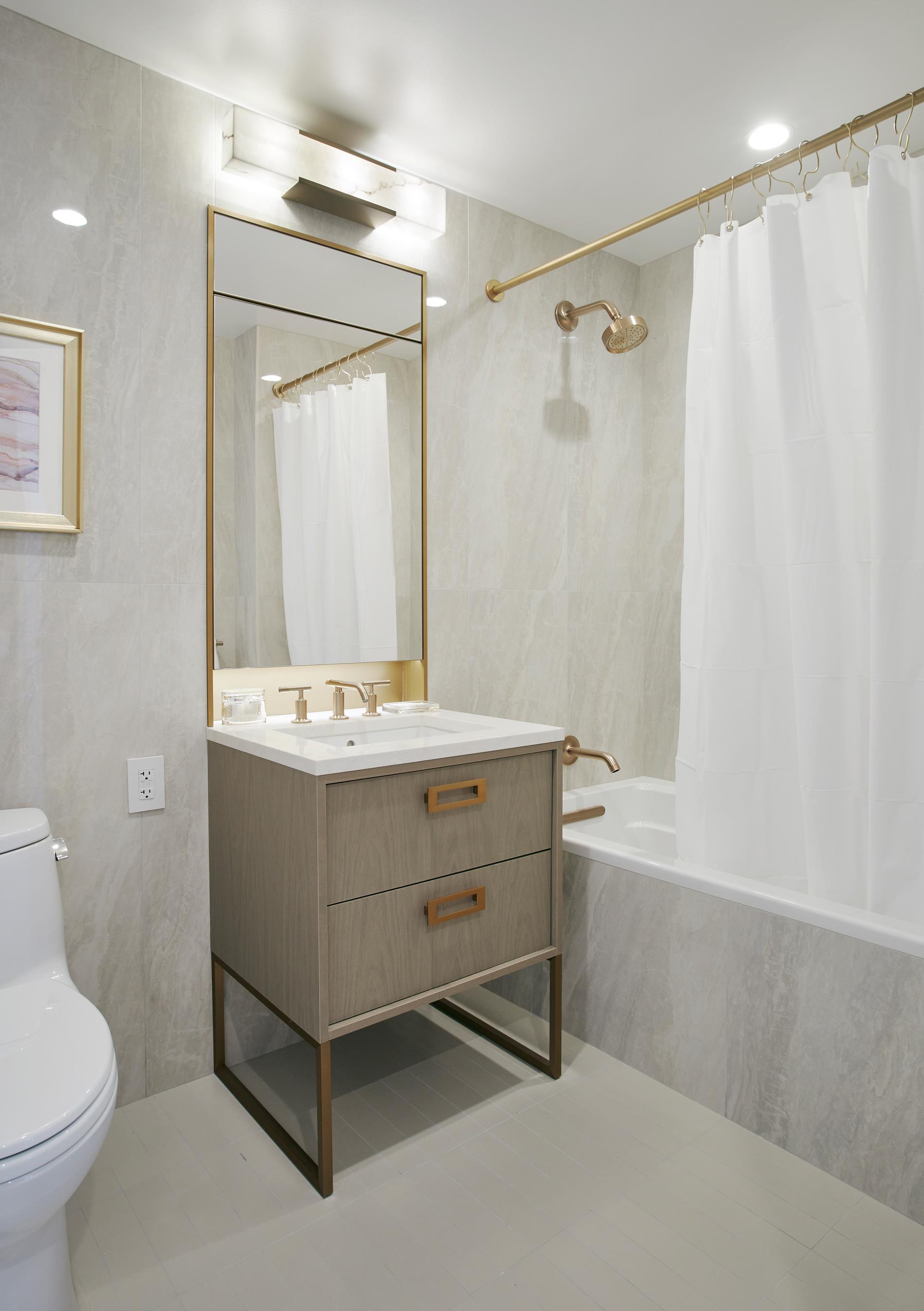 3 Court Square, Unit PH201 Queens, NY 11101 - Photo 6 of 7