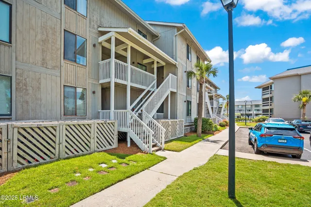 $375,000 | 4 Harbor Drive North, Unit K207, Harbor Island, SC 29920
