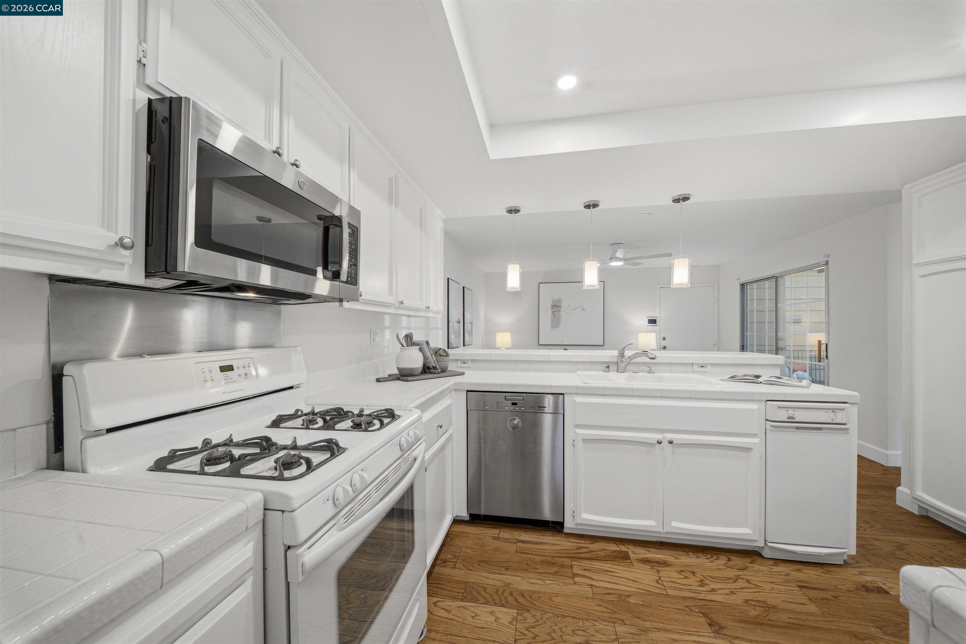 1809 Stratton Circle Walnut Creek, CA 94598 - Photo 16 of 60