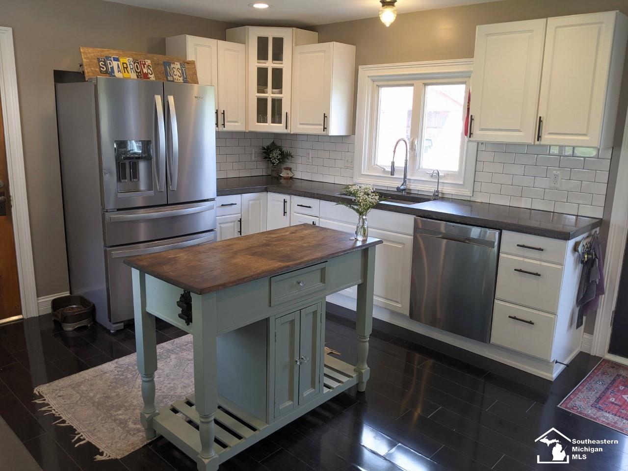 17850 Tecumseh Road Dundee, MI 48131 - Photo 4 of 60