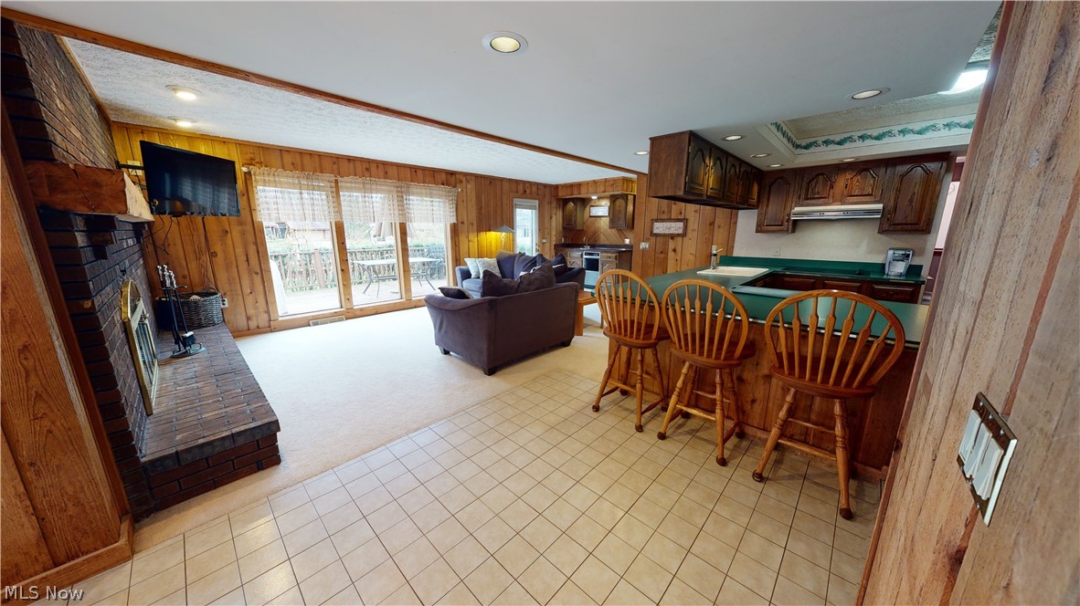 35784 Timber Ridge Lane Willoughby, OH 44094 - Photo 4 of 30 Enter from mud room