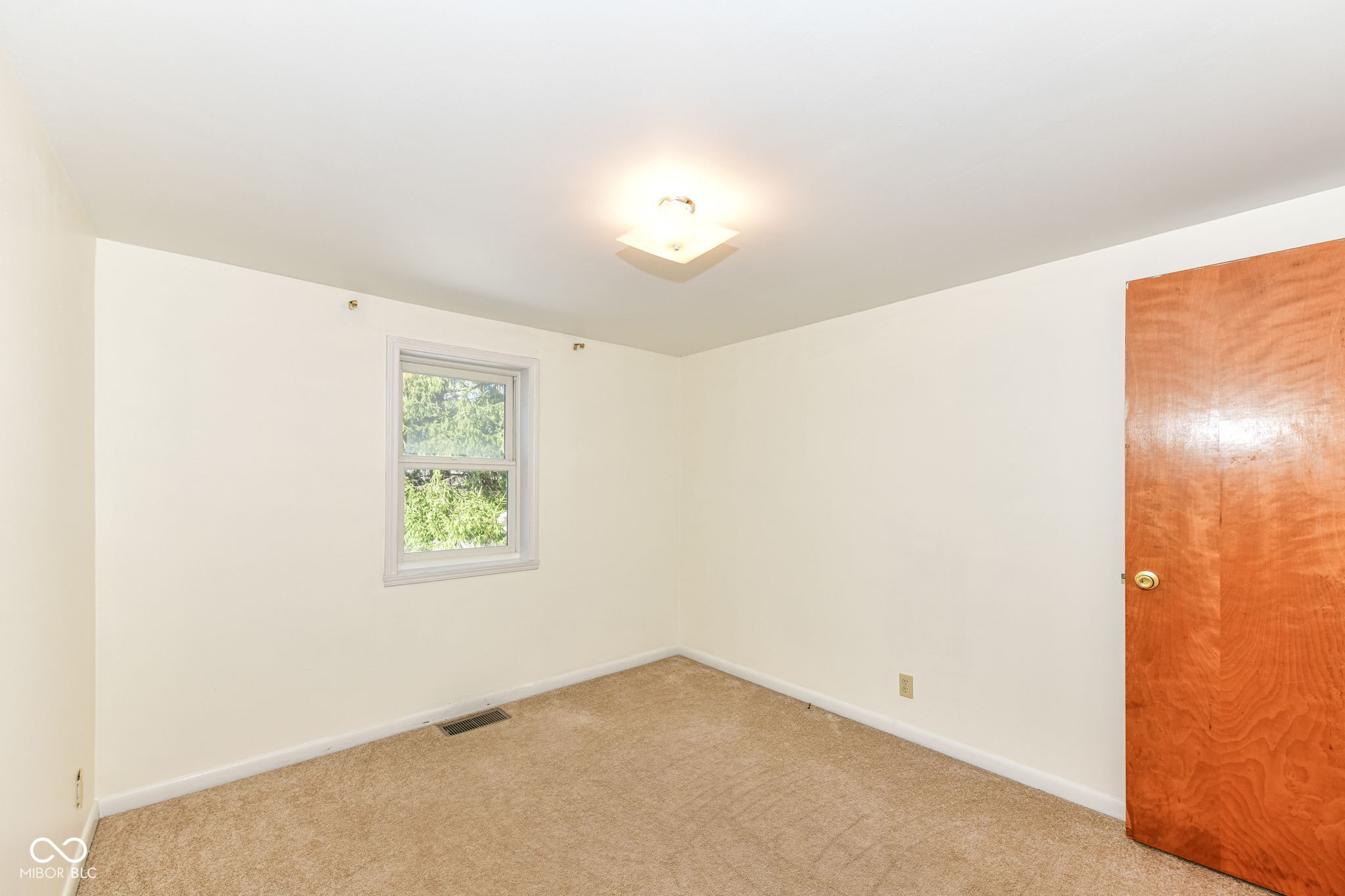 8047 Dix Road Indianapolis, IN 46259 - Photo 12 of 25