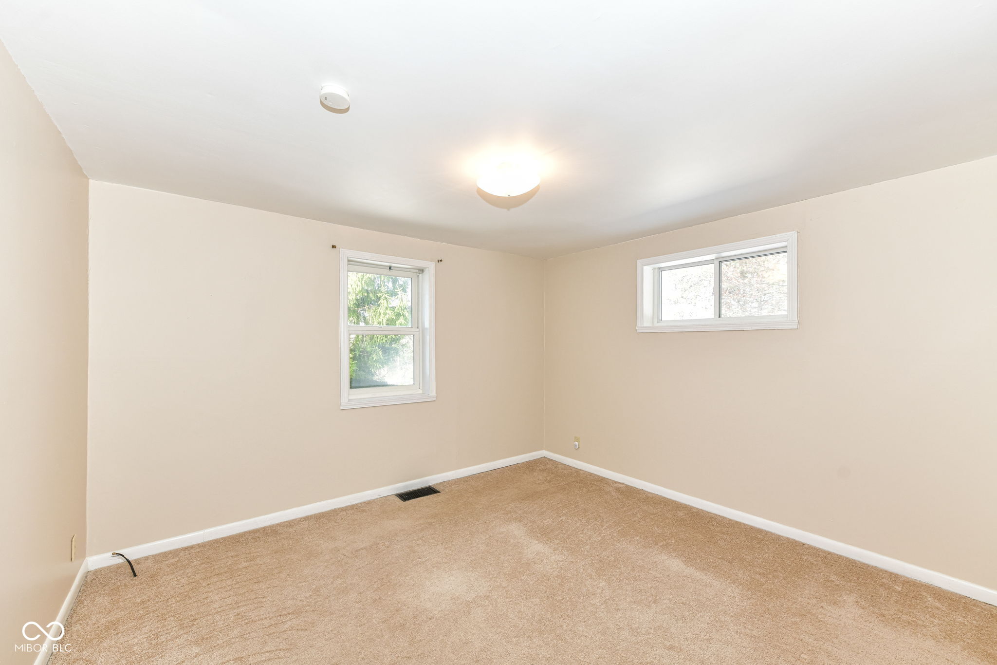 8047 Dix Road Indianapolis, IN 46259 - Photo 13 of 25