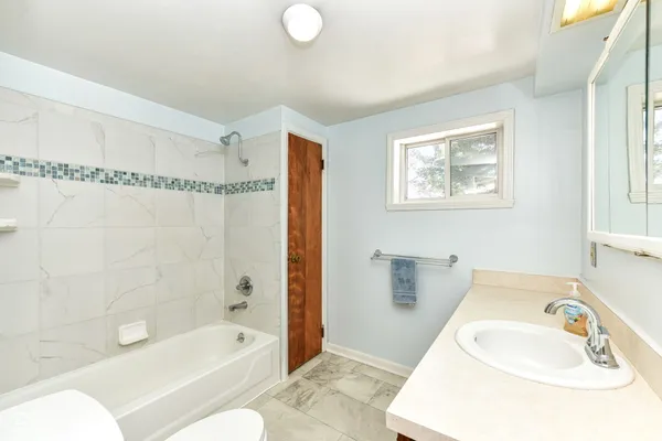 $1,200 | 8047 Dix Road, Indianapolis, IN 46259