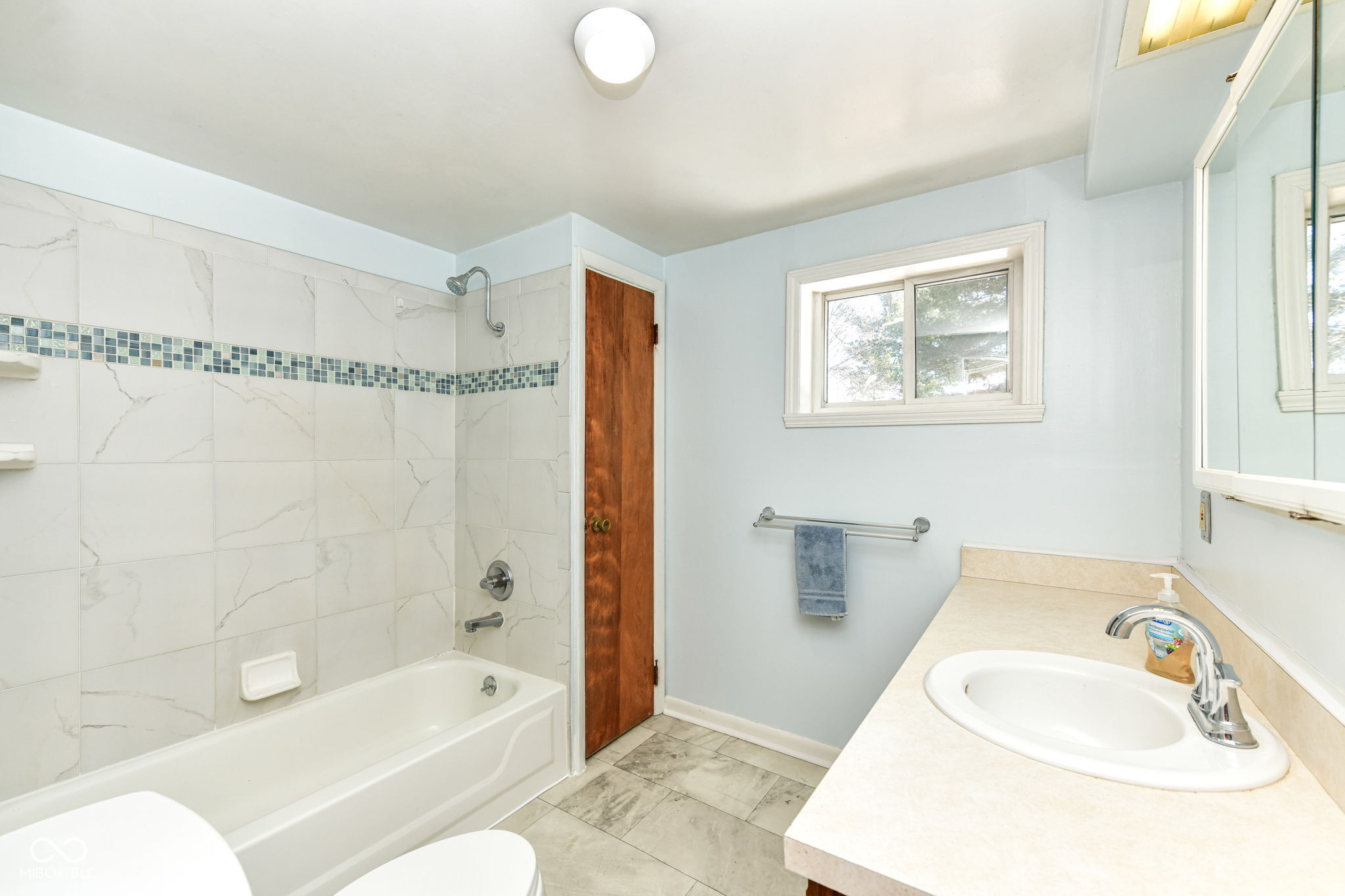 8047 Dix Road Indianapolis, IN 46259 - Photo 19 of 25