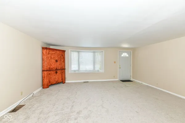 $1,200 | 8047 Dix Road, Indianapolis, IN 46259