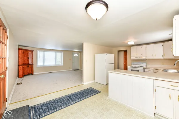 $1,200 | 8047 Dix Road, Indianapolis, IN 46259