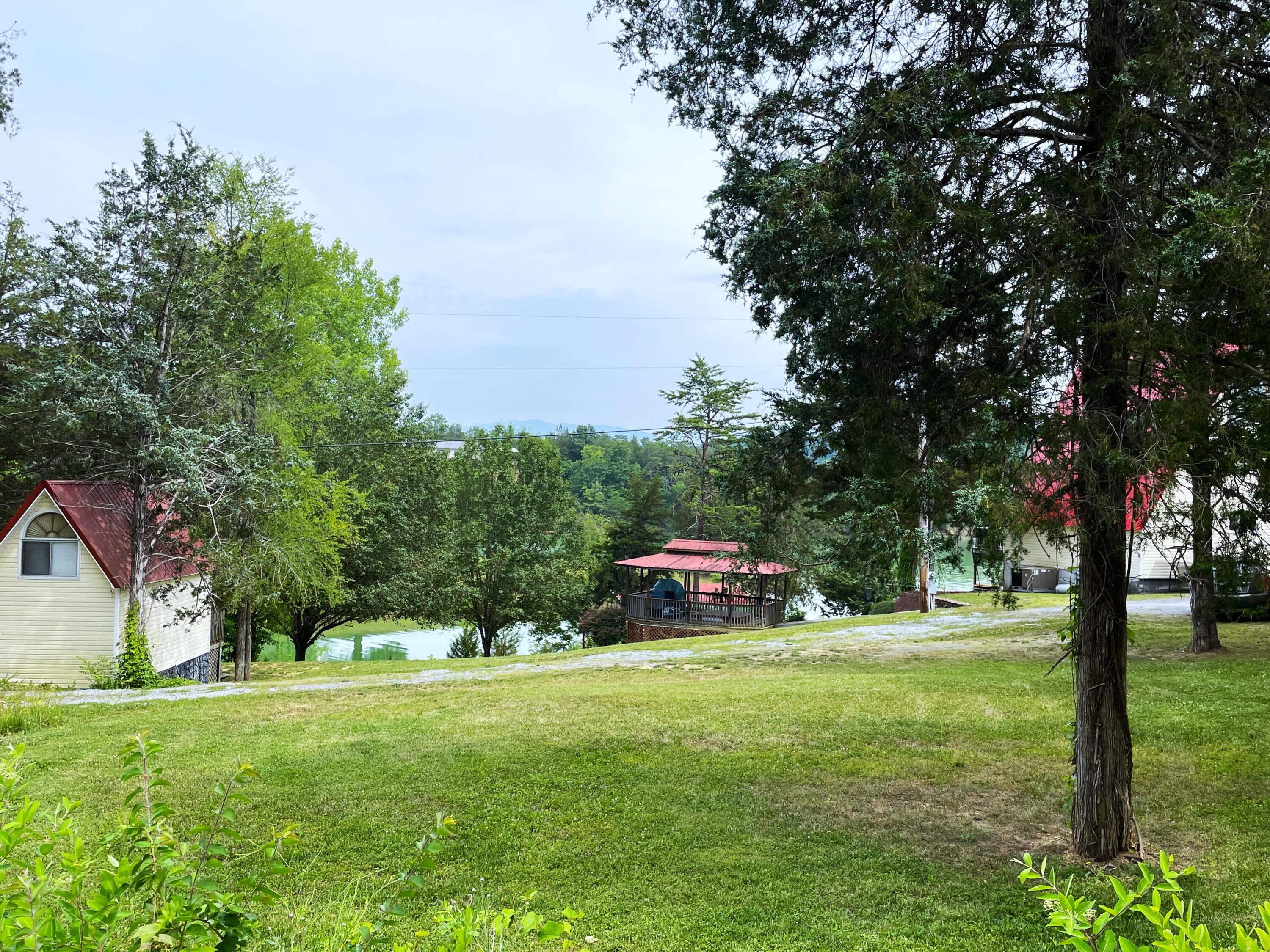 1819 Parrotts Chapel Road Sevierville, TN 37876 - Photo 5 of 62 4