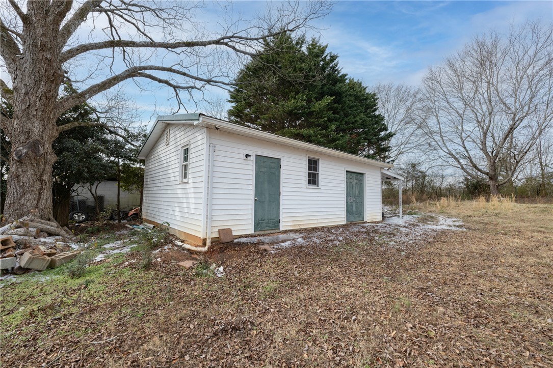 939 State Rd S-37-54 Seneca, SC 29678 - Photo 29 of 47