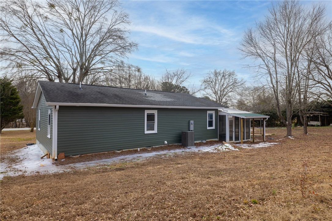 939 State Rd S-37-54 Seneca, SC 29678 - Photo 32 of 47