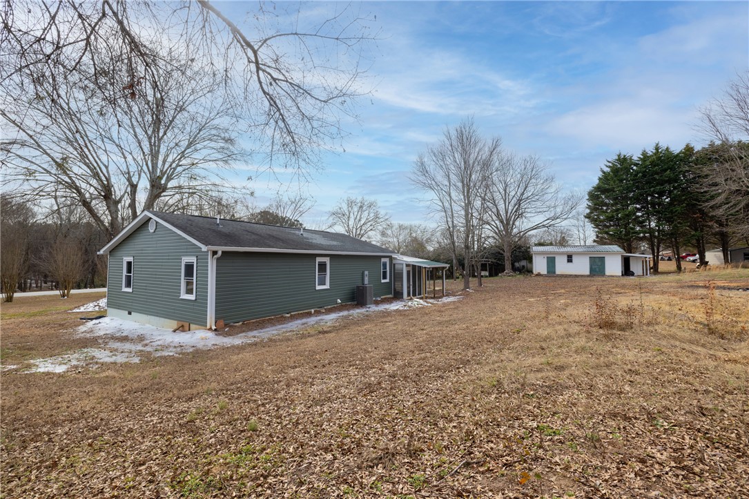 939 State Rd S-37-54 Seneca, SC 29678 - Photo 33 of 47