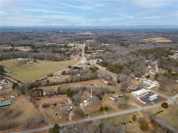 $349,000 | 939 State Rd S-37-54, Seneca, SC 29678