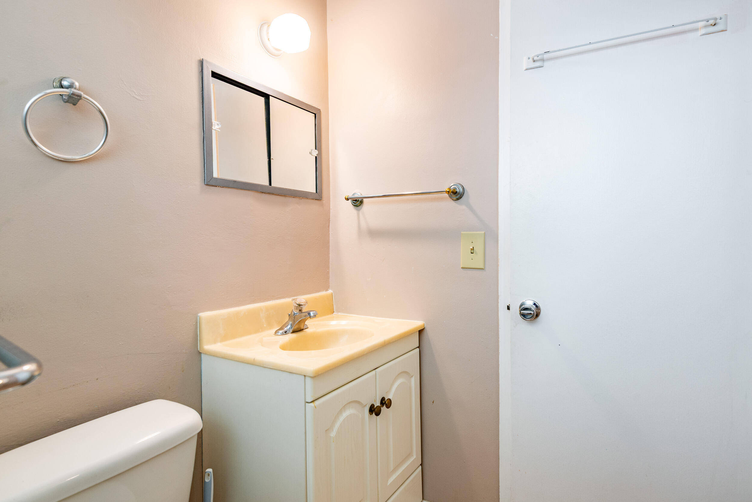 354 Manchester Street Boca Raton, FL 33487 - Photo 35 of 42 354-41