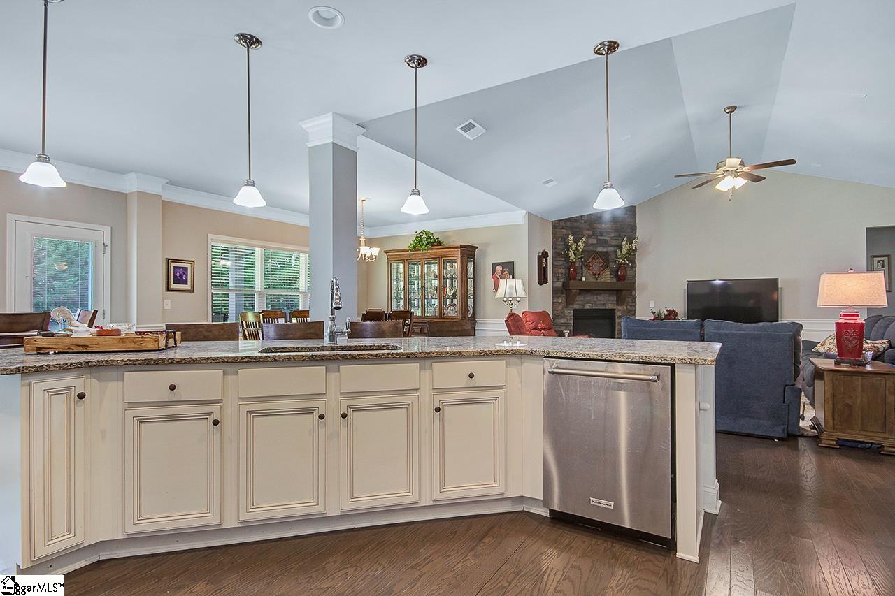 15 Cool Meadow Way Fountain Inn, SC 29644 - Photo 11 of 33 Gallery Image 11