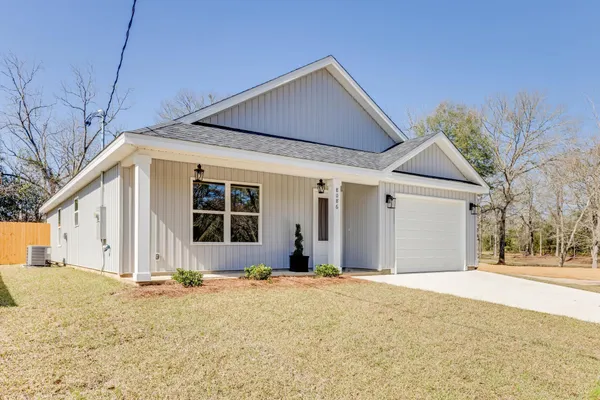 $233,900 | 8086 3rd Street, Laurel Hill, FL 32567