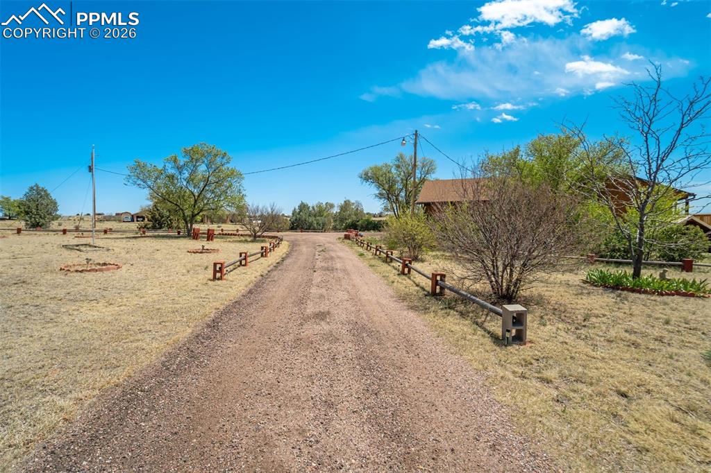 11045 Peaceful Valley Road Colorado Springs, CO 80925 - Photo 4 of 50